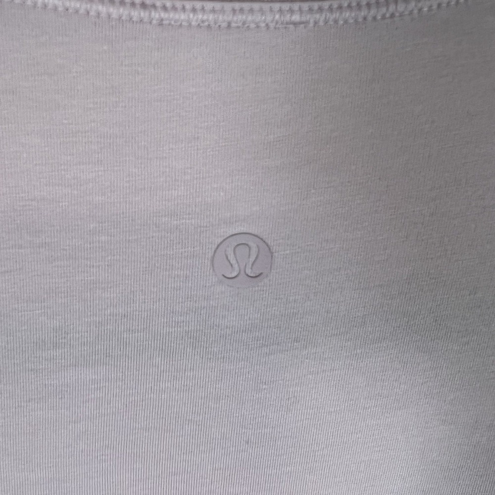 Lululemon Knot‎ A Problem Tee Purple V-Neck Split Front T-Shirt Size Small - Picture 7 of 7